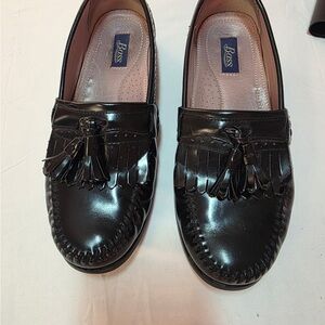 Bass Black Leather Loafers with Tassels